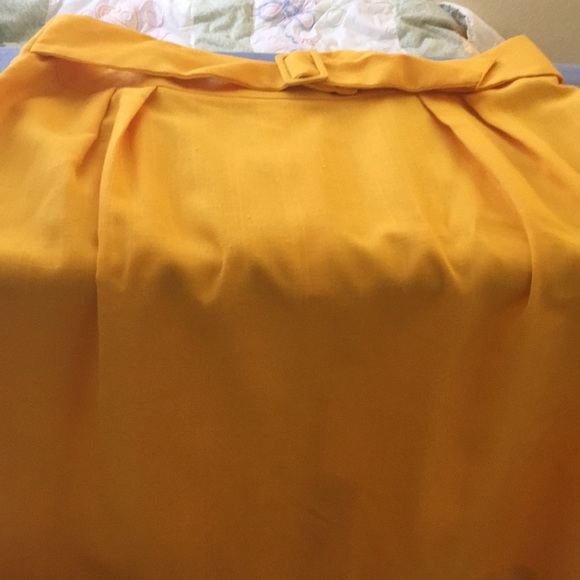 Bundle of 3 beautiful skirts size 2X and 20 - Picture 3 of 6